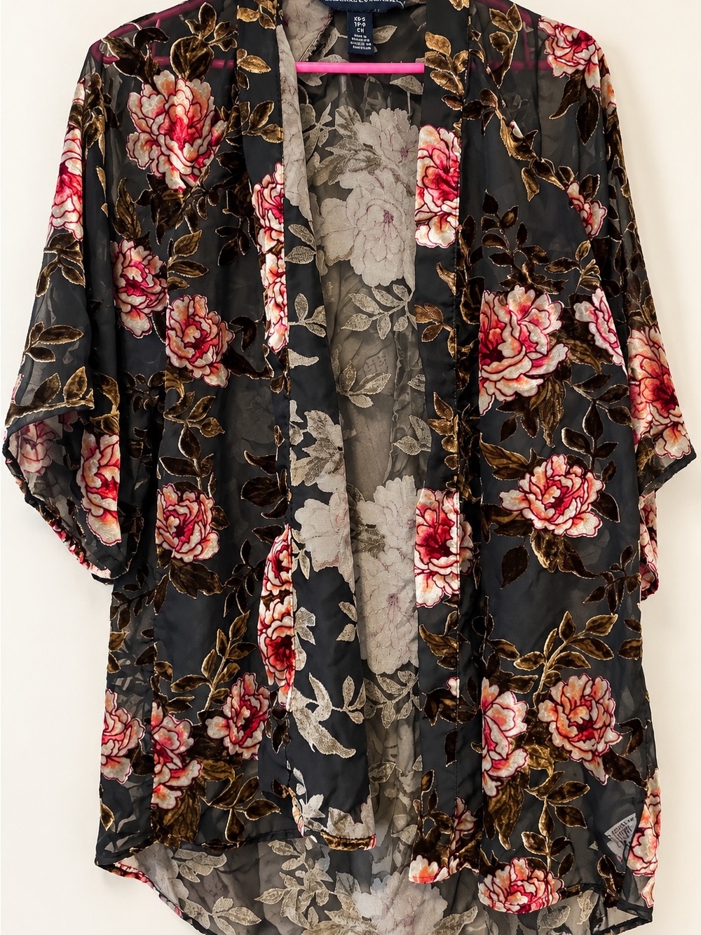 American Eagle Floral Velvet Burnout Kimono Cardigan Black XS/S